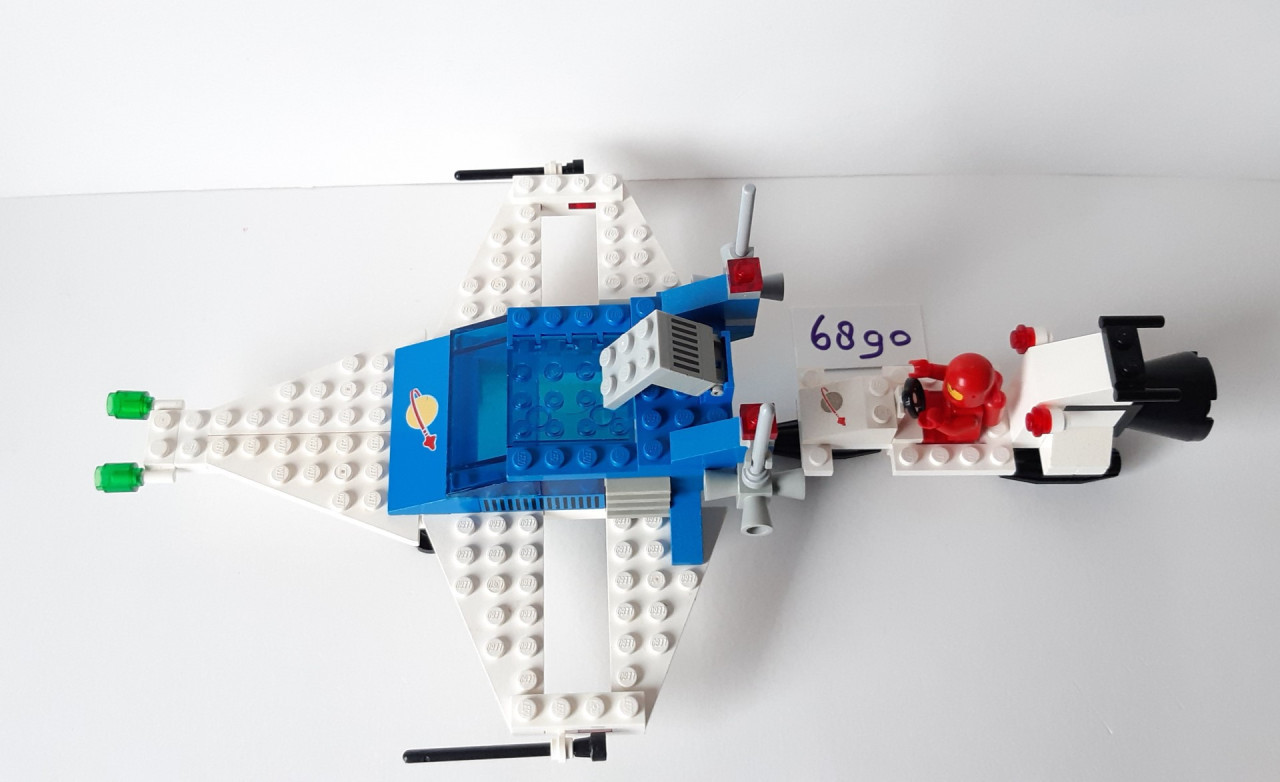 LEGO classic space 6890: Cosmic Cruiser  De set is zoals op de foto's is te