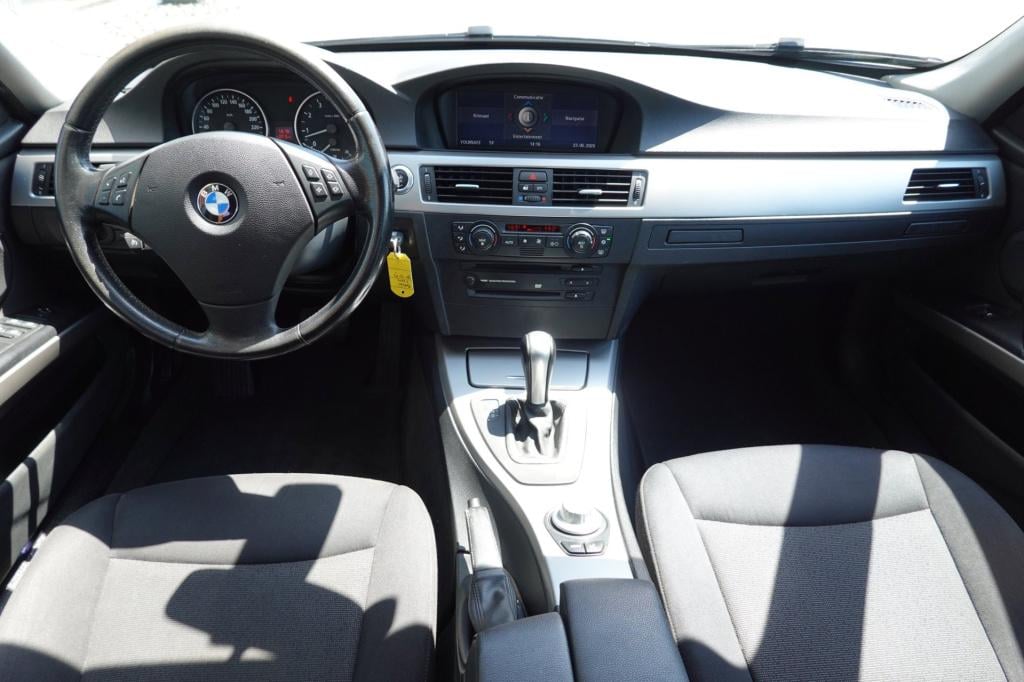 BMW 3-serie 325i high executive