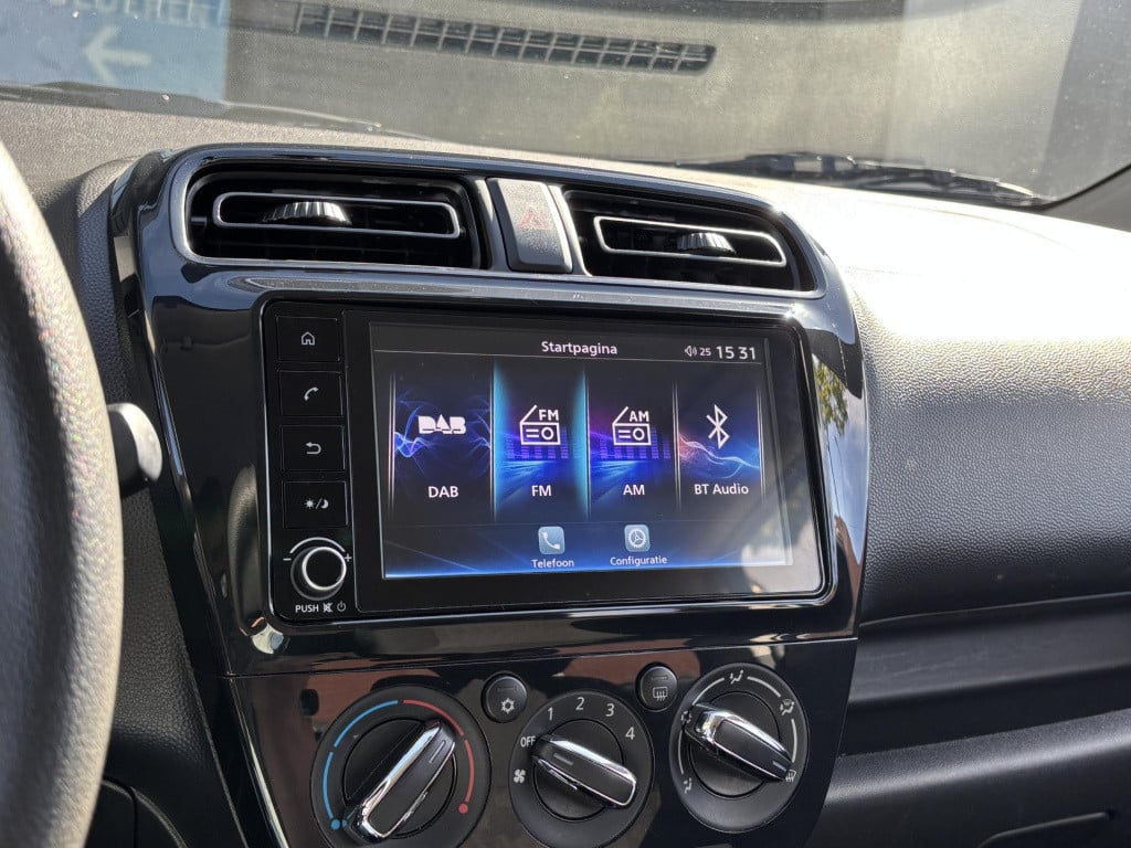 Mitsubishi Space Star 1.2 connect+ | apple carplay/android auto | aircondit