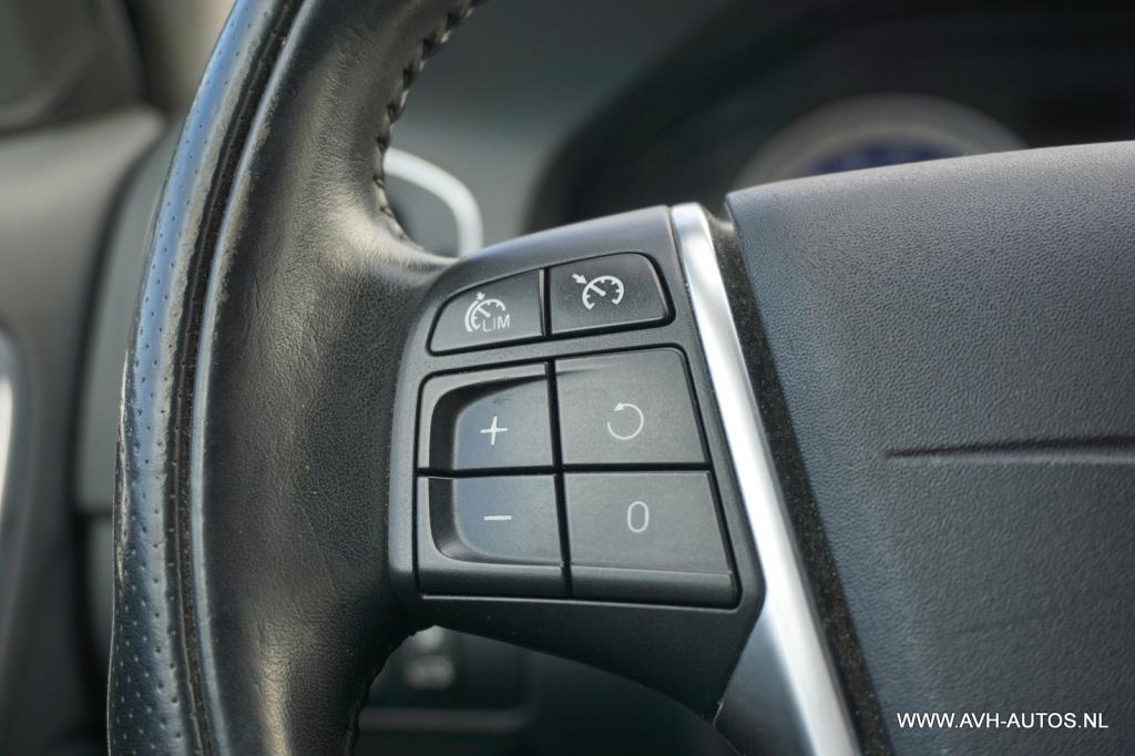 Volvo V60 1.6 t4 r-design