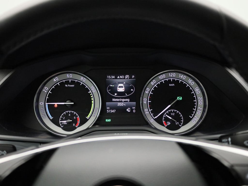 Skoda Superb combi 1.4 tsi iv business edition | automaat | navigatie | cam