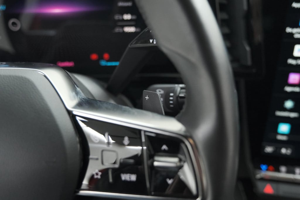 Renault Austral 1.2 e-tech full hybrid 200 techno | panoramadak | 360 camer