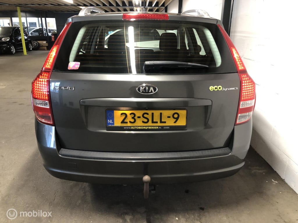 Kia Cee'd sporty wagon 1.4 cvvt navigator plus pack