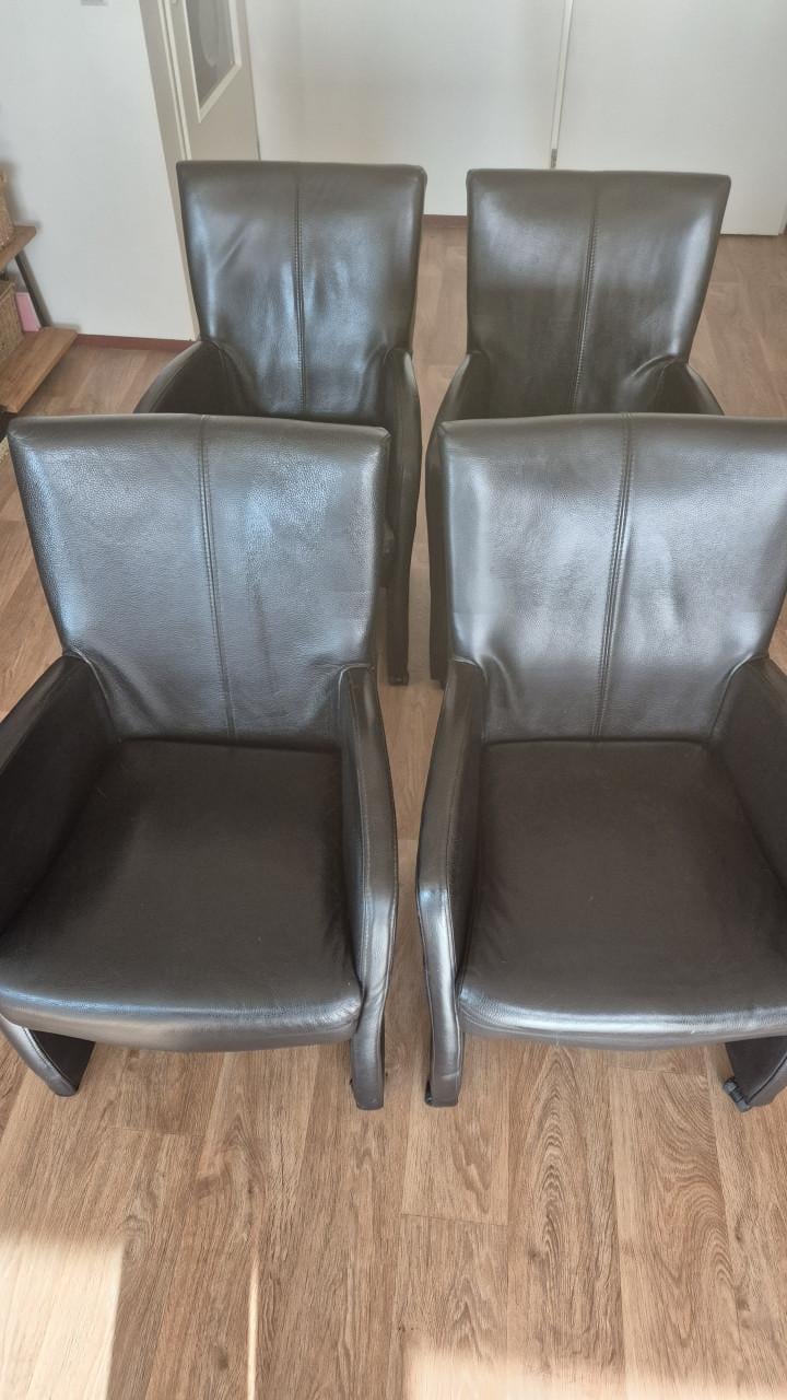 Eetkamerstoelen op wieltjes