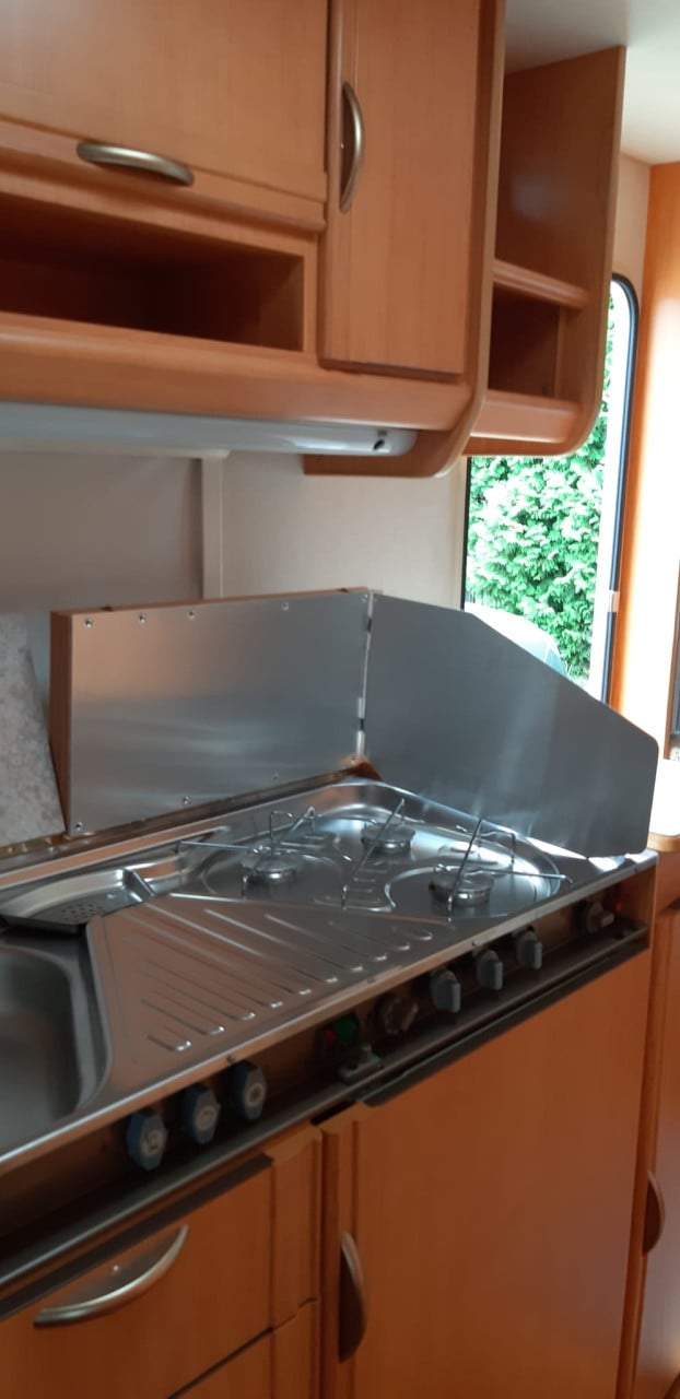 Top staat !!!! LMC 490 van 1998 met voortent en boiler