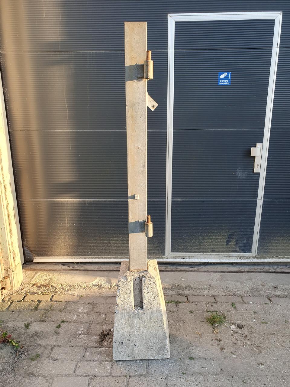 Degelijk stalen gegalvaniseerd hek, poort voor tuin of weide.