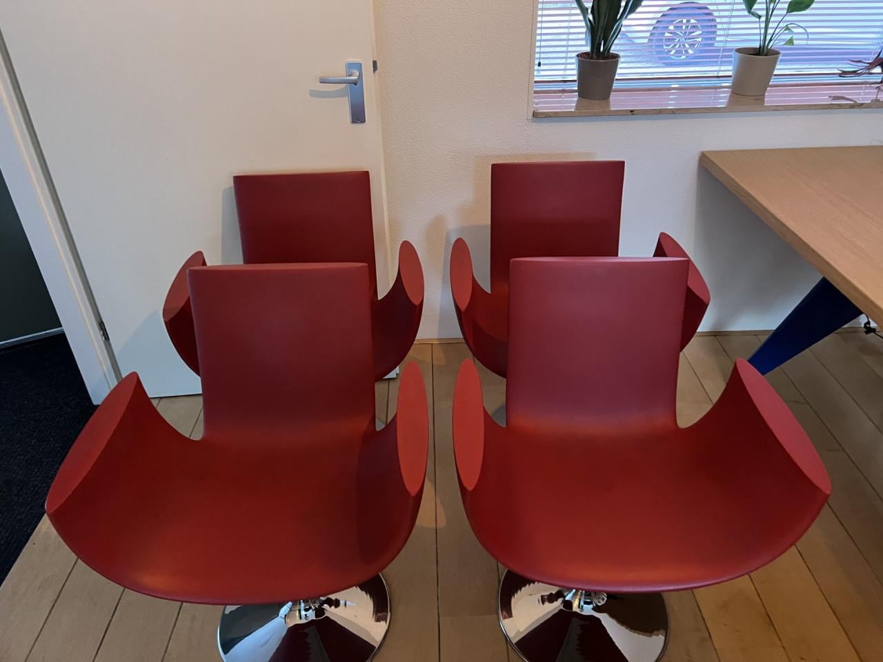 Set van 4 Designstoelen – Sintesi – Rood