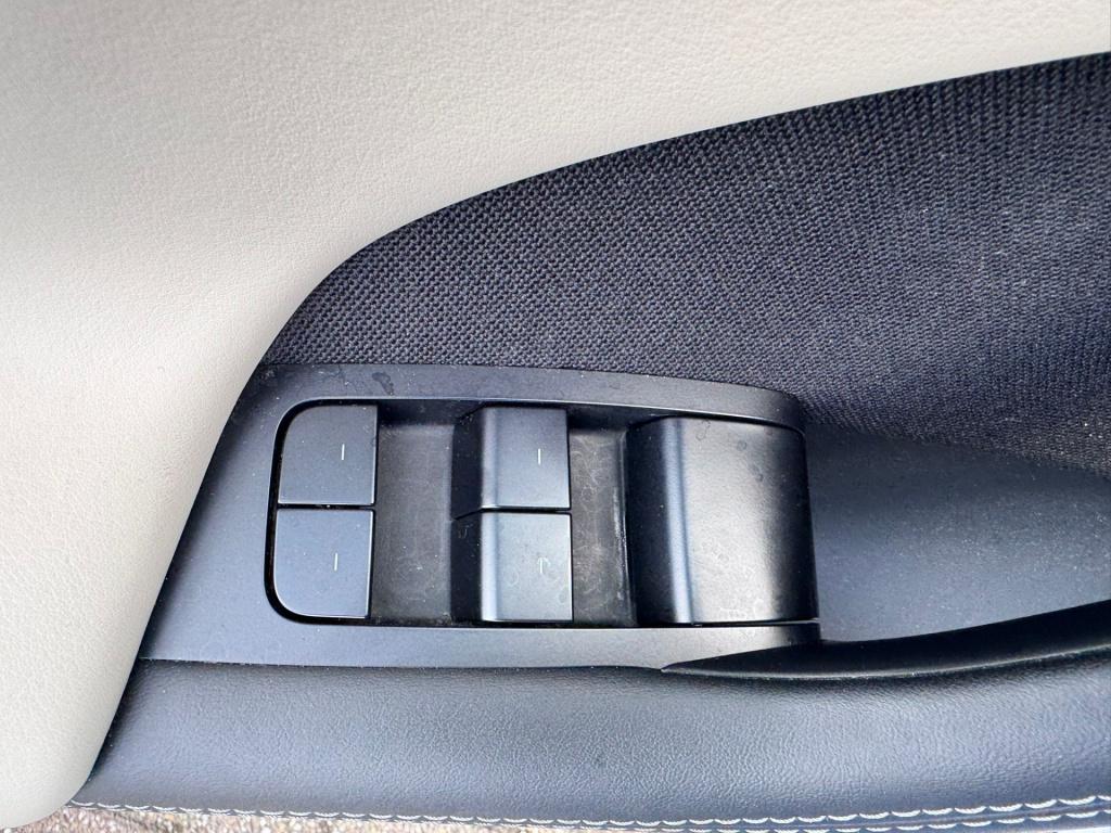 Tesla Model S plaid awd