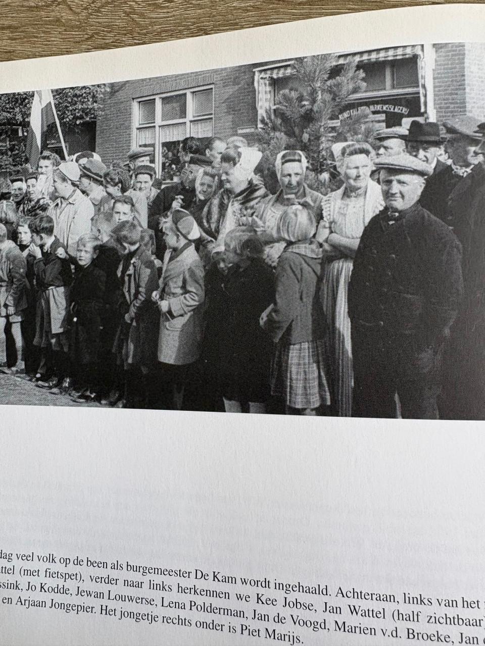 Vrouwenpolder in vroeger tijden , 84 pagina's tekst + foto's