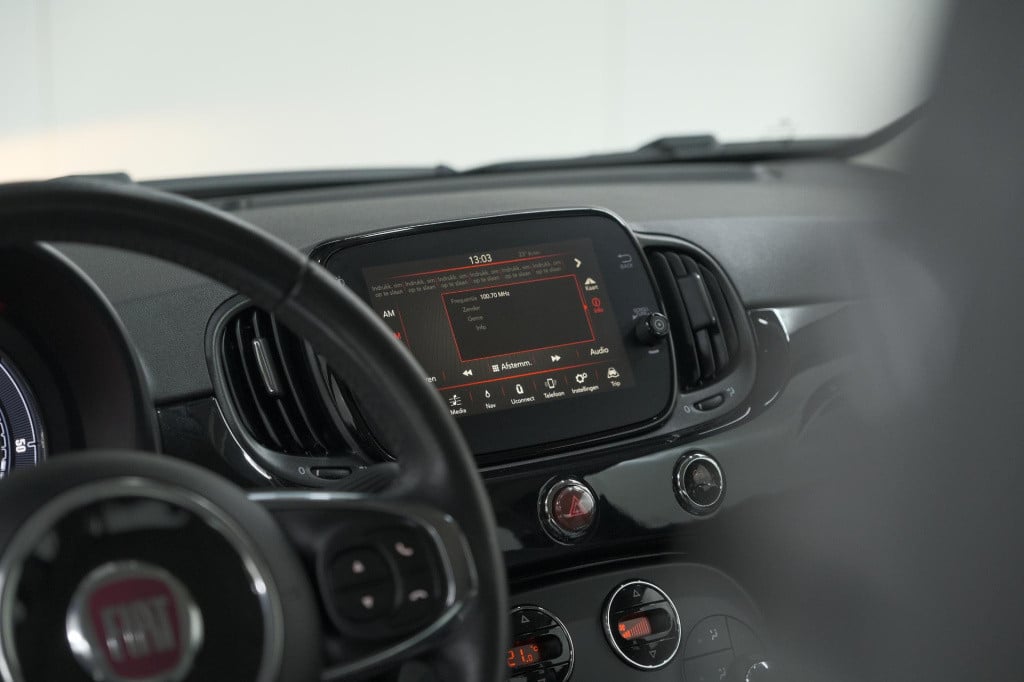 Fiat 500 C twinair turbo lounge | parkeersensoren | climate control | cruis
