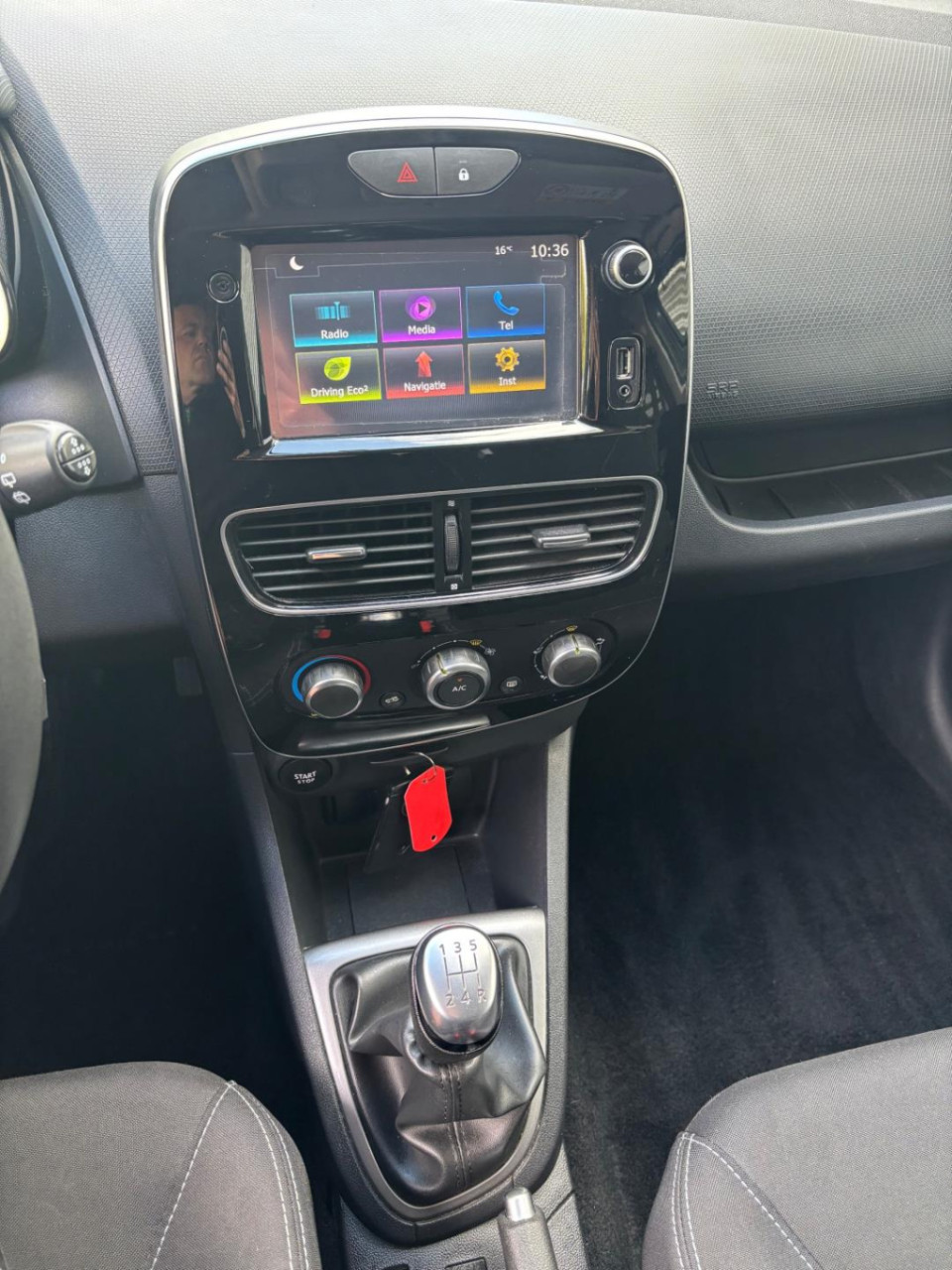 Renault Clio estate 1.2 16v