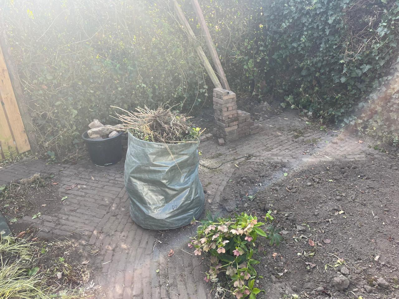 Gratis: Klinkers (zelf uitgraven)