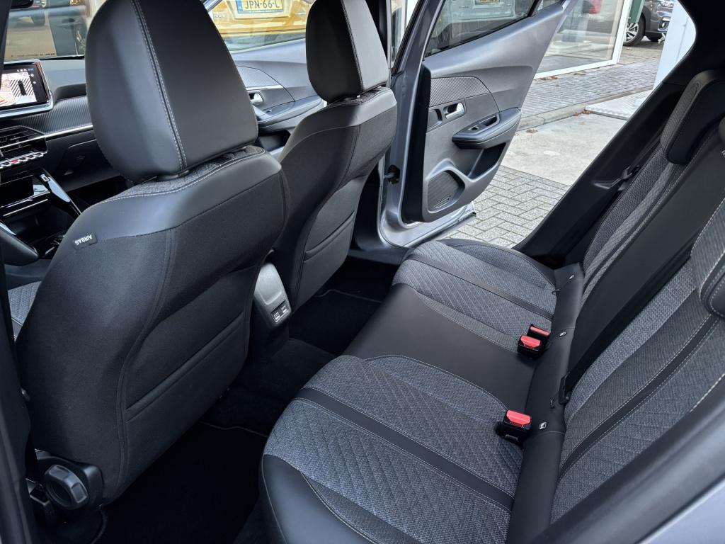 Peugeot 2008 automaat 1.2 puretech 130 allure
