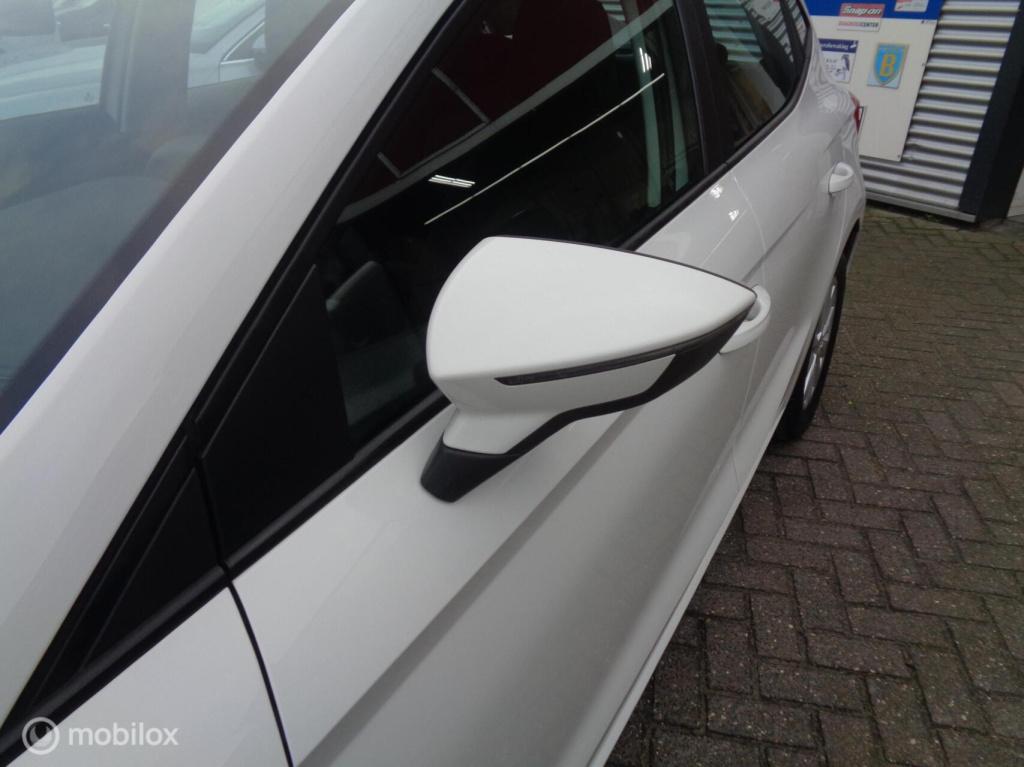 Seat Ibiza 1.0 mpi reference/airco/led/pdc/carplay/lm velgen/1st eig/slecht