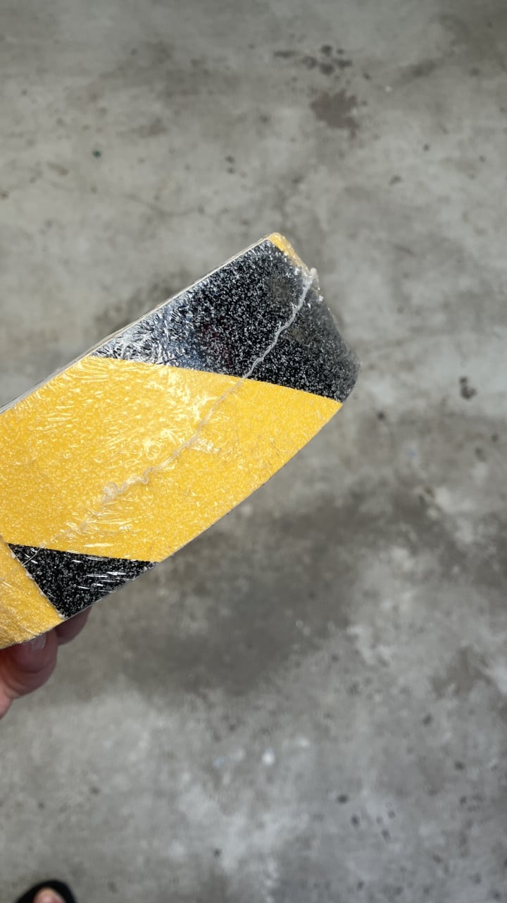 Anti slip tape