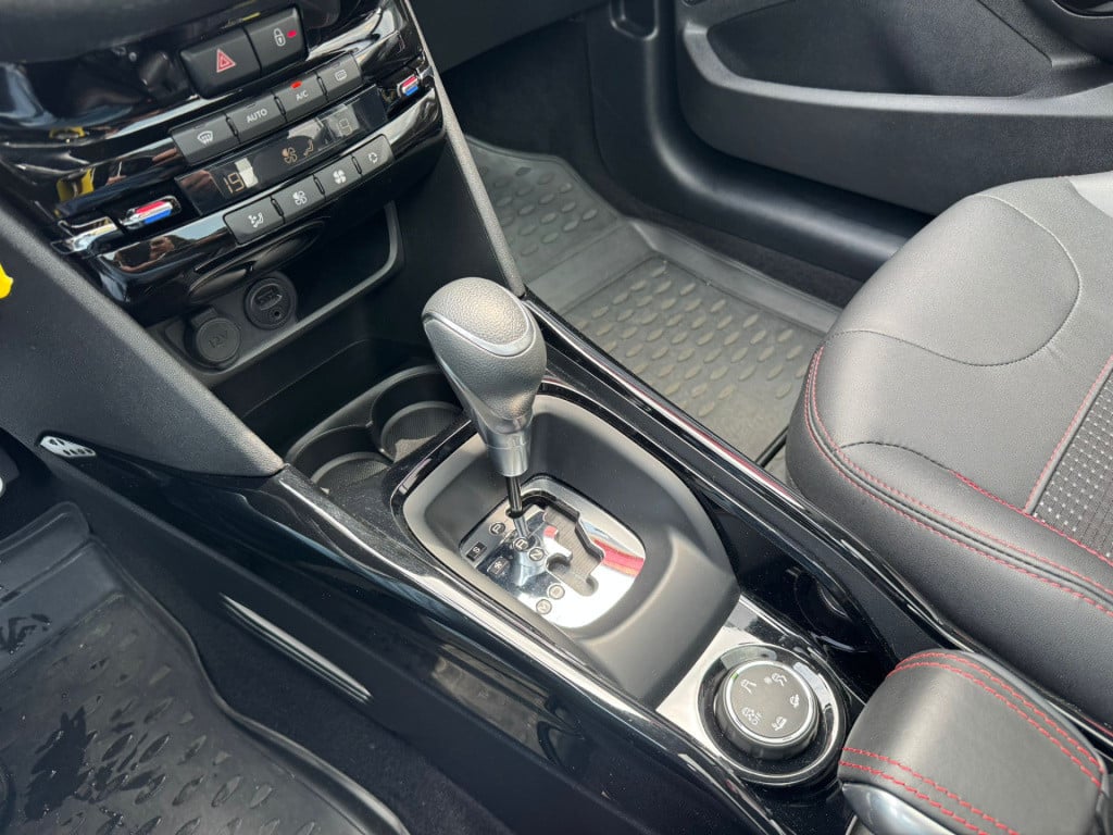 Peugeot 2008 1.2 puretech allure