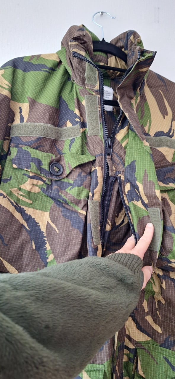 Smockjas Defensie Camouflage Windstopper Maat M, jagerskleding