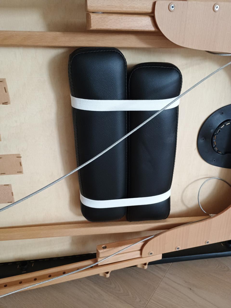 Te koop: massagetafel (in hoogte verstelbaar)