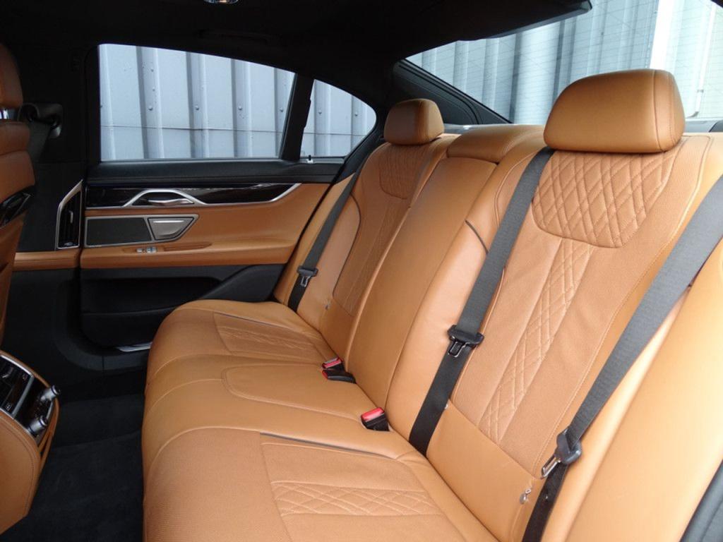 BMW 7 Serie 740e iperformance high executive m-sportpakket | driving assist