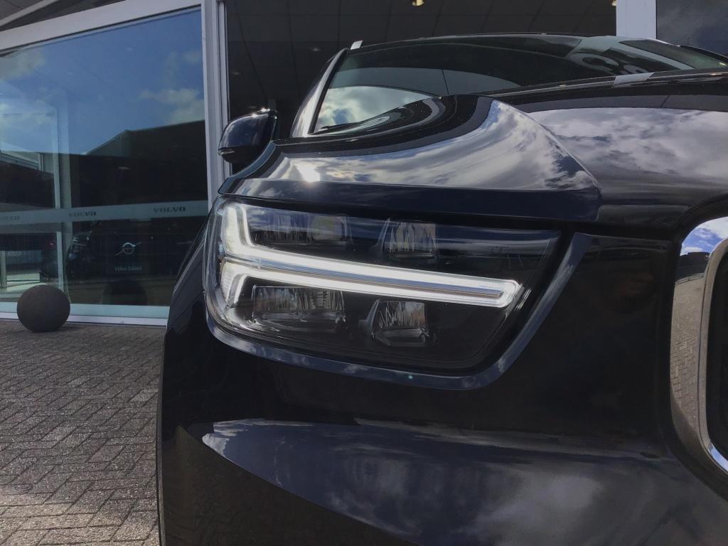 Volvo XC40 t4 190pk momentum pro| trekhaak| climate| navi| elek.achterklep