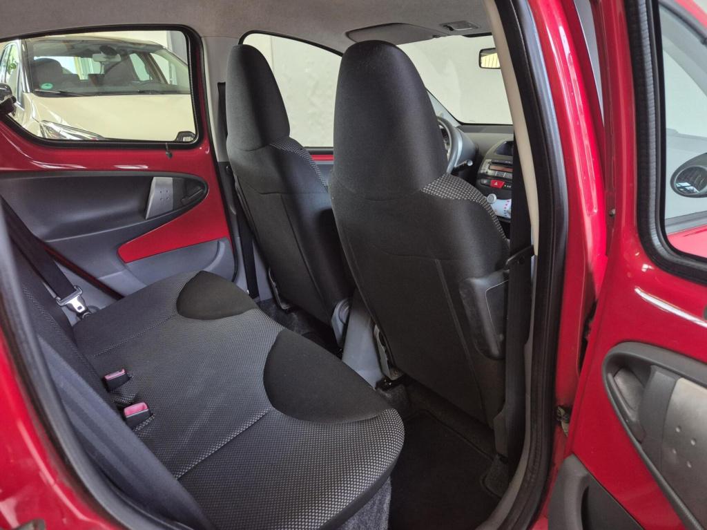 Toyota Aygo 1.0 / 5-deurs / airco / origineel nl