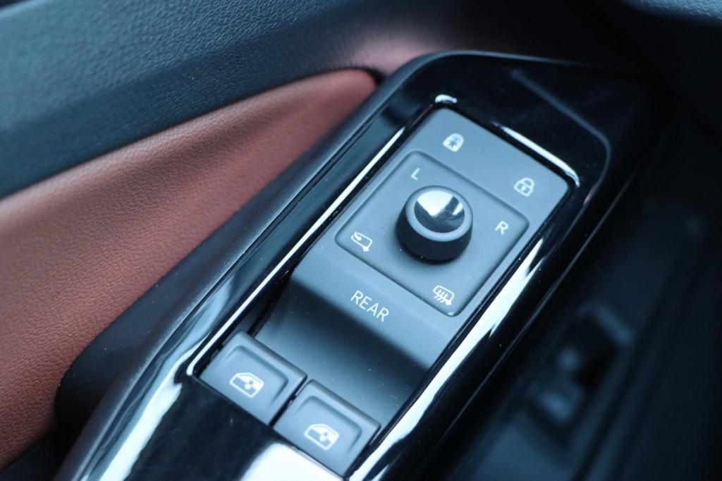 Volkswagen Id.4 first max 77 kwh | soh 92% |