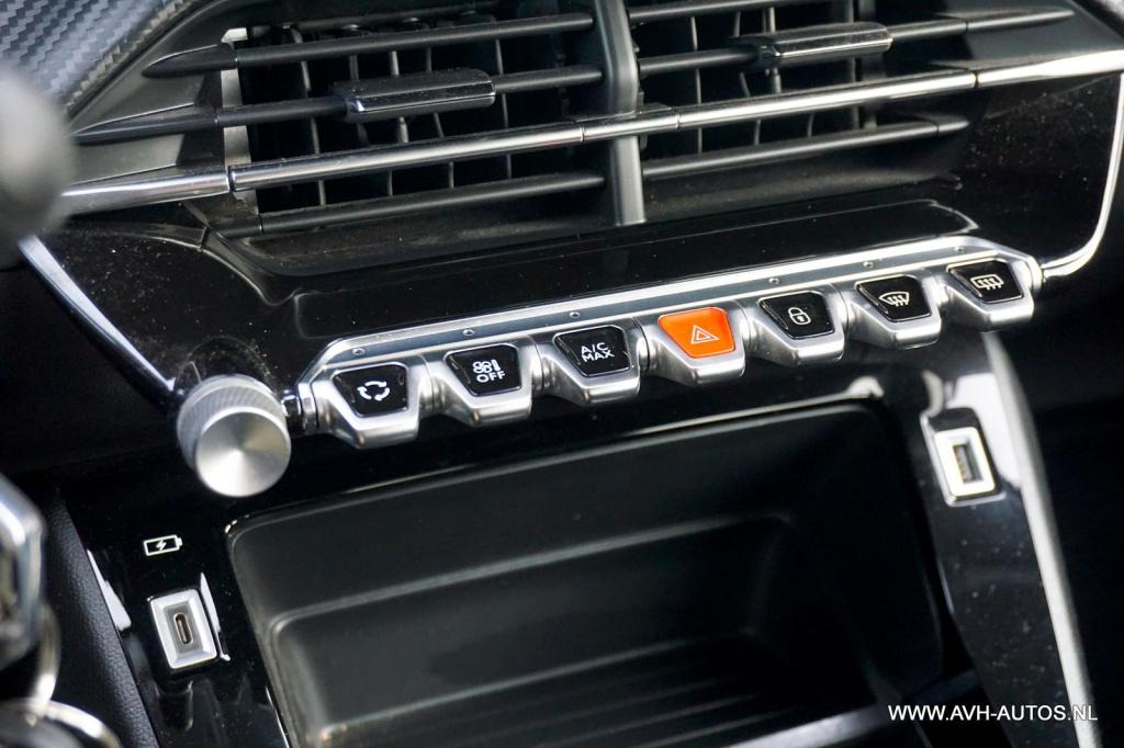 Peugeot 208 1.2 puretech allure automaat