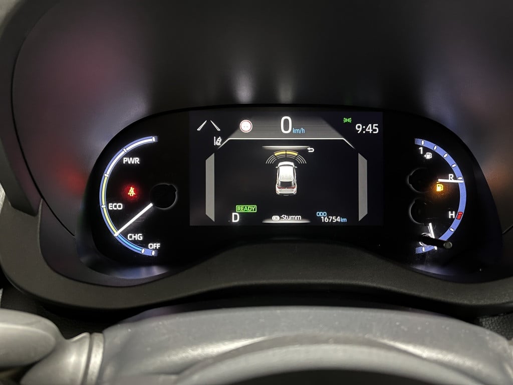 Toyota Yaris Cross dynamic | navi | pdc | bsm |