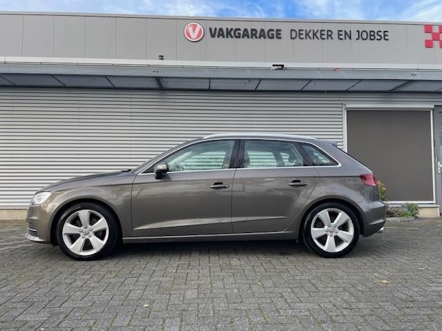 Audi A3 sportback 1.4 tfsi ambiente pro line plus