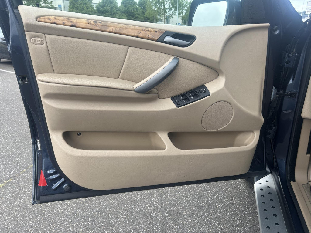 BMW X5 3.0i executive prachtige youngtimer|top staat| uniek lage km stand