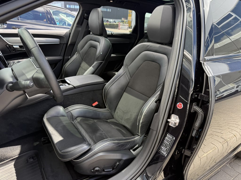 Volvo V90 t6 340pk recharge r-design| panodak| adap.cruise| 360camera| tre