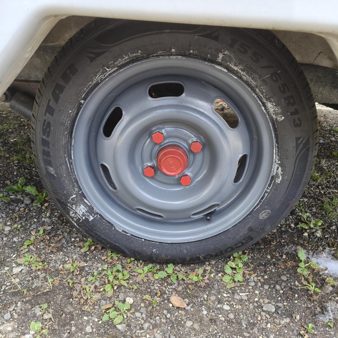 Predom Nomad 126N vrij van keuring (500-750 kg)