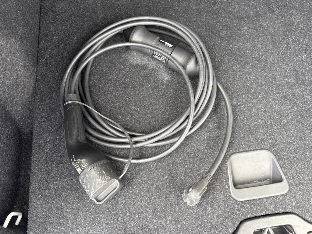 Volvo XC40 1.5 t5 recharge r-design |panodak | trekhaak | harman kardon