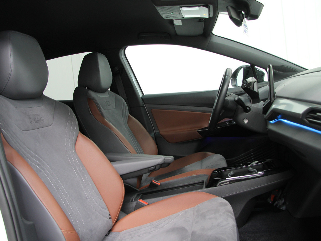 Volkswagen Id.4 first 77kwh 204pk | org. nl | trekhaak wegklapbaar