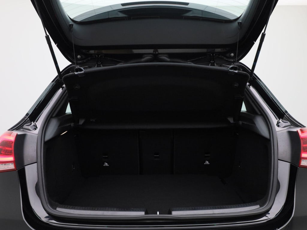 Mercedes-Benz A-Klasse 200 business solution luxury | automaat | panoramada