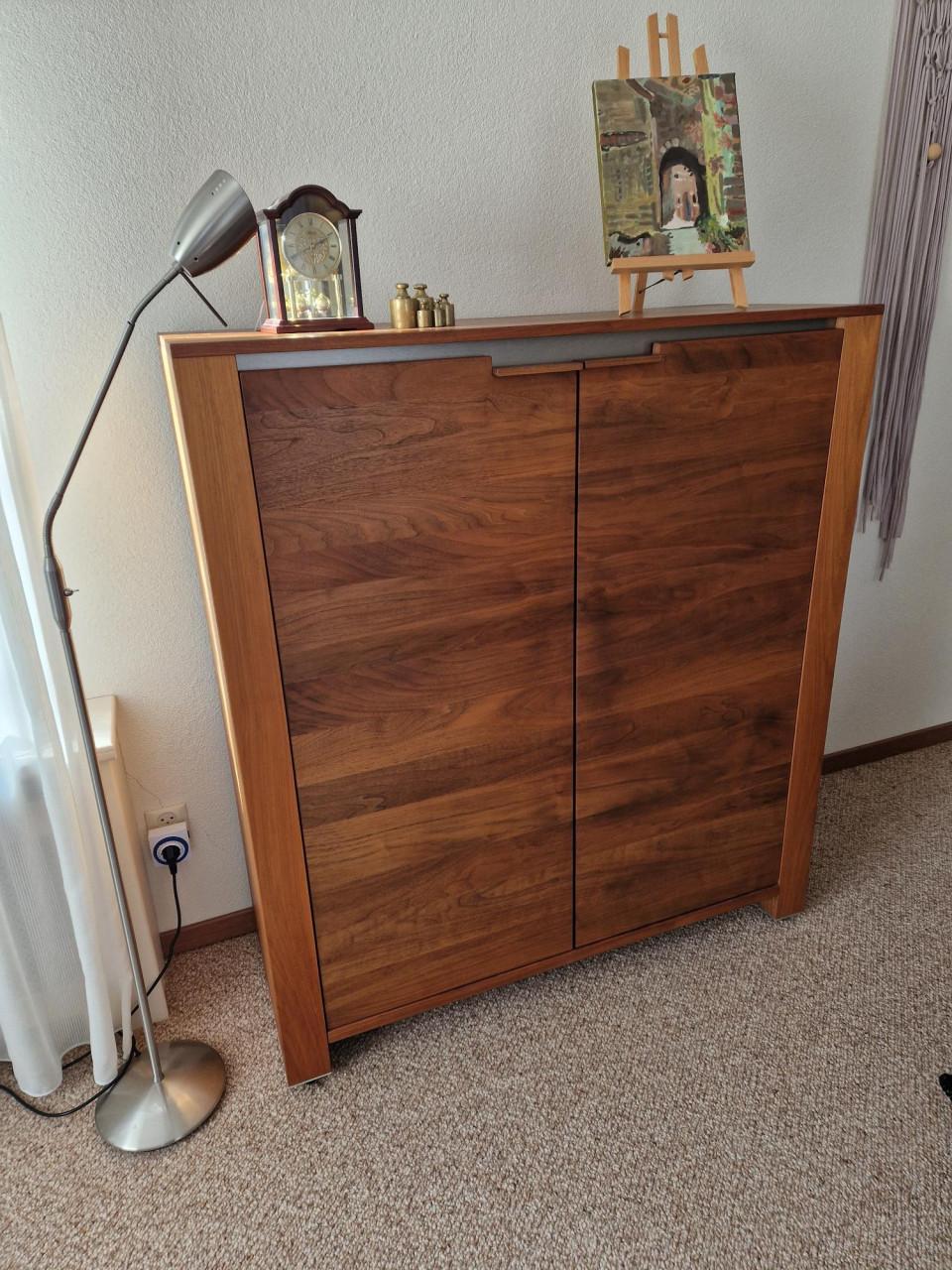 Te koop: tv meubel, kast, eettafel, salontafel