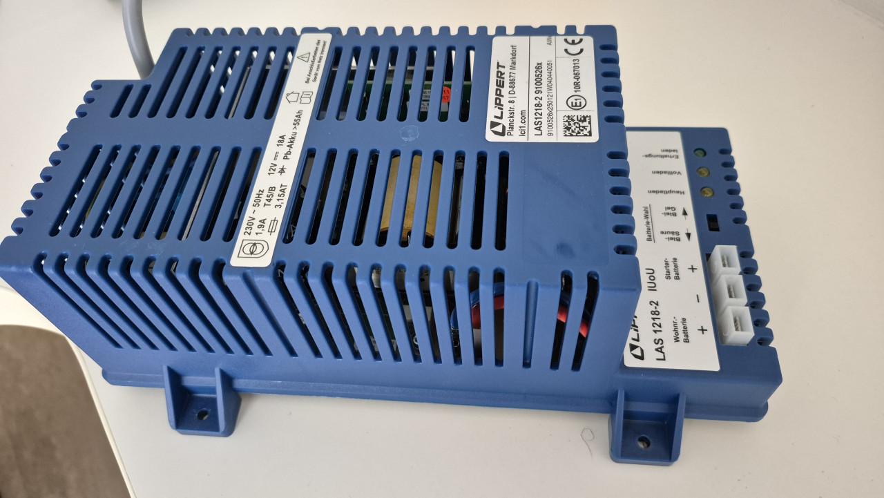 Lippert LAS 1218-2 Lader NIEUW