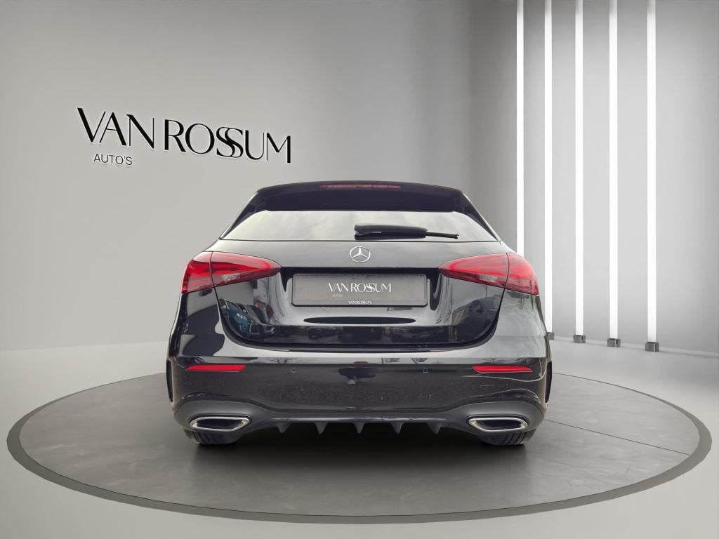 Mercedes-Benz A-Klasse 250 e amg line panoramadak | 19"velg | sfeer | elekt