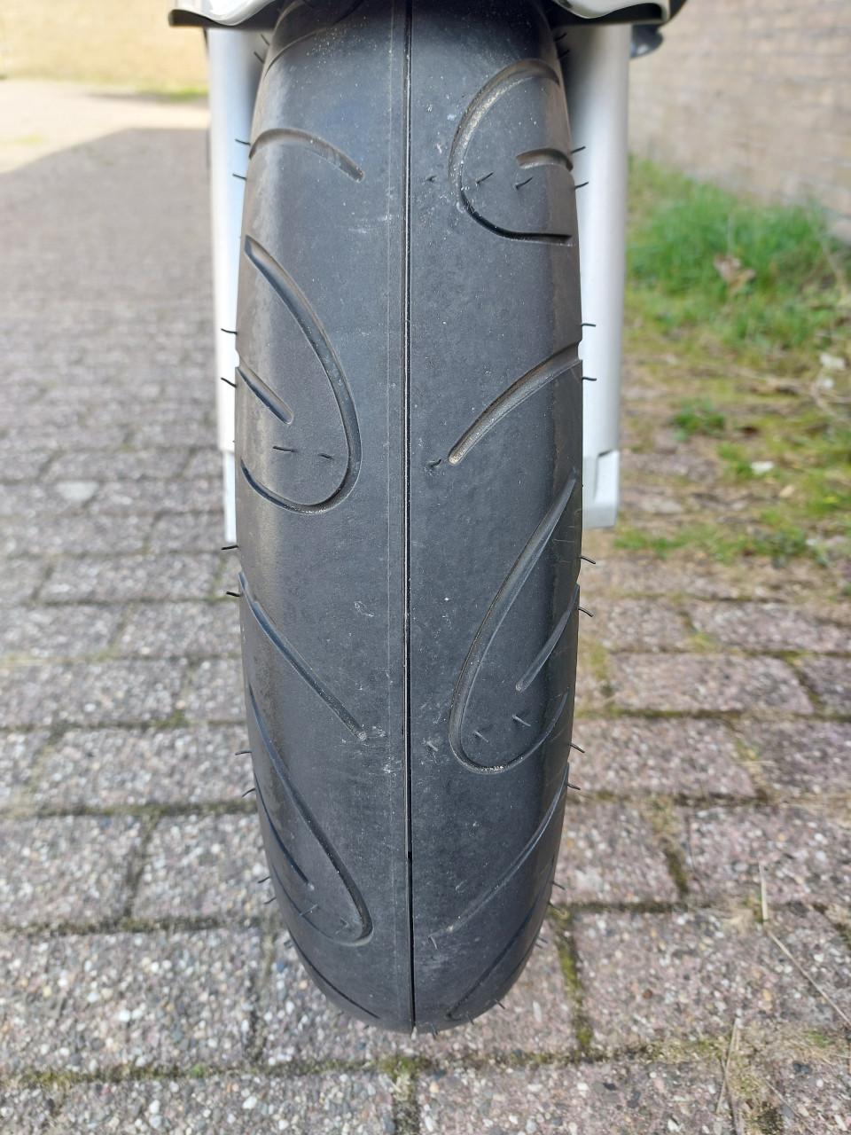 Suzuki Bandit GSF 650 SA abs versie.