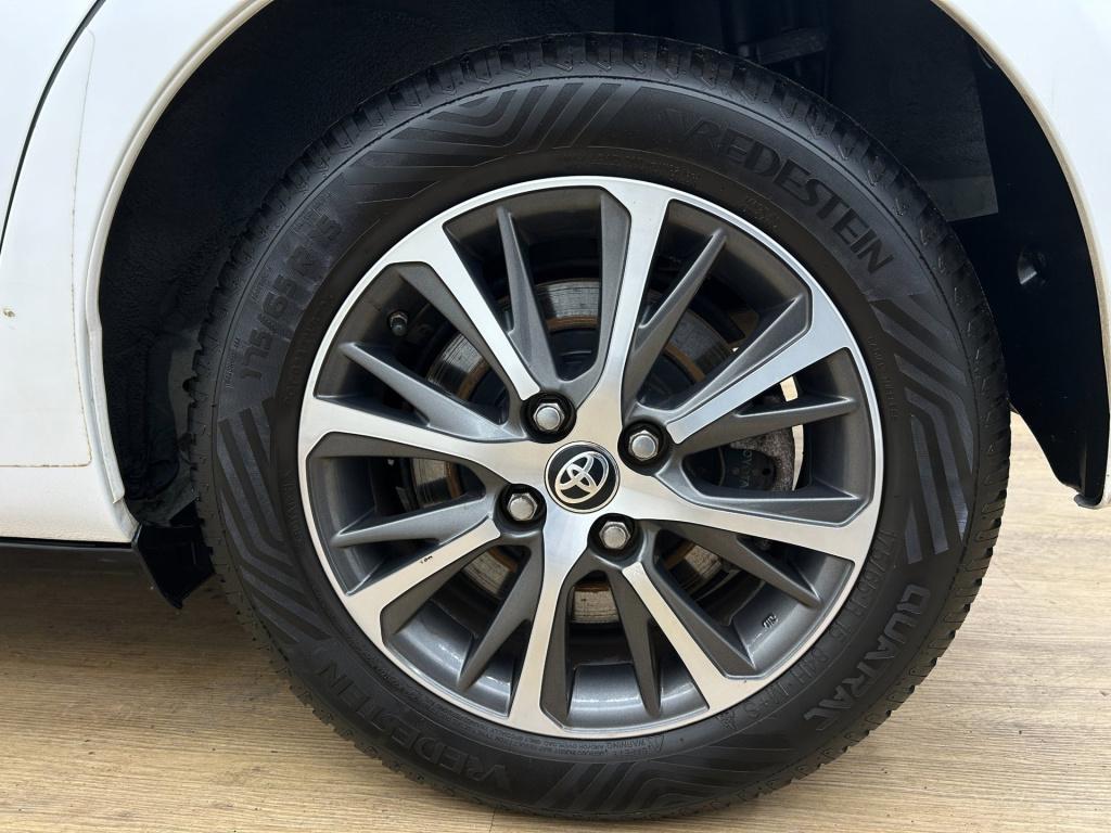 Toyota Yaris occasion 1.5 hybrid dynamic | wit | tweedehands toyota yaris |