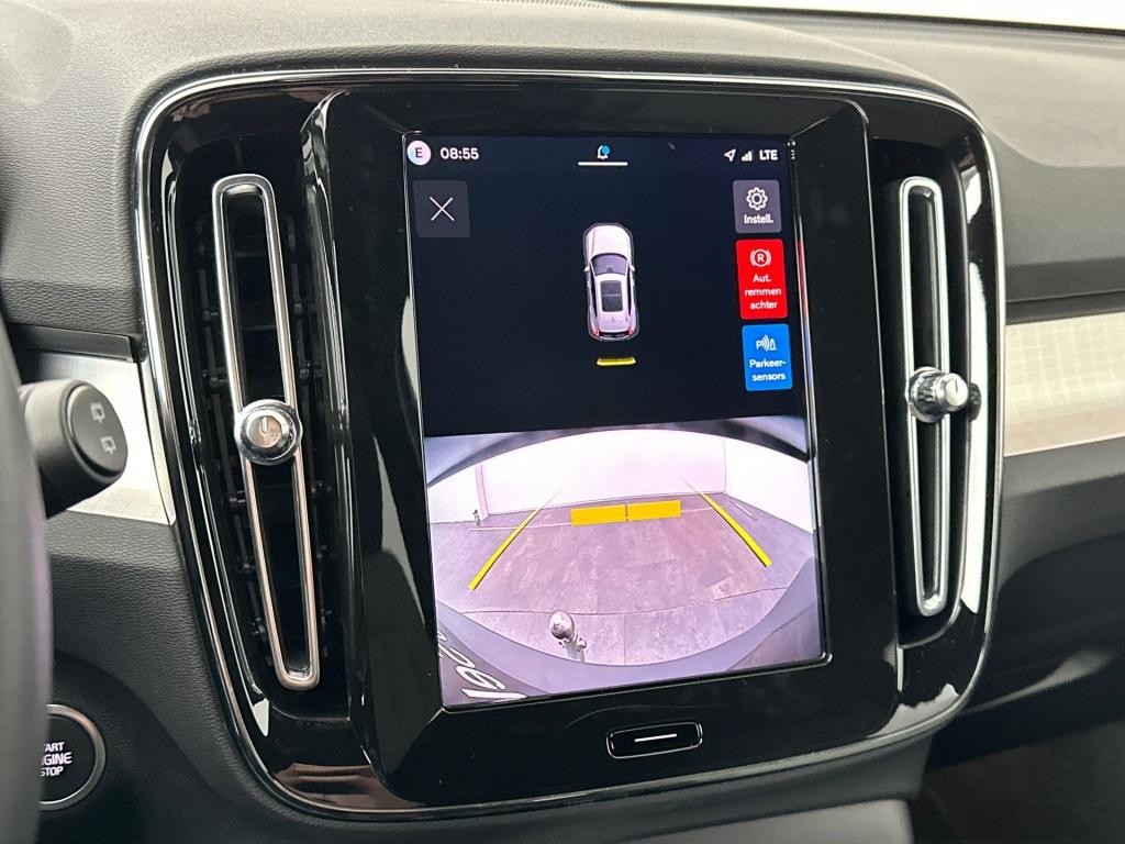 Volvo XC40 b4 197pk plus dark| camera| trekhaak| adap.cruise| h&k audio