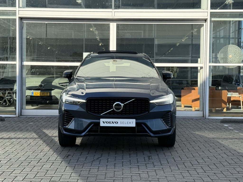 Volvo XC60 t8 455pk recharge plus dark| panodak| adap.cruise| trekhaak| ca