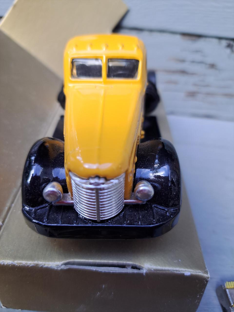Ertl International KB 12