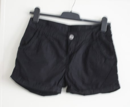 Zwarte korte broek maat 158