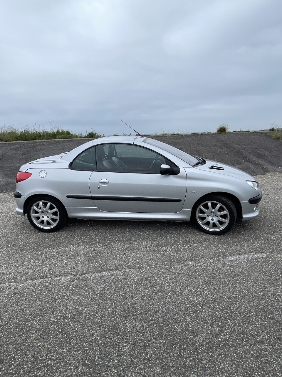 Peugeot 206 2.0 16V CC 2002 Grijs EERSTE EIGENAAR