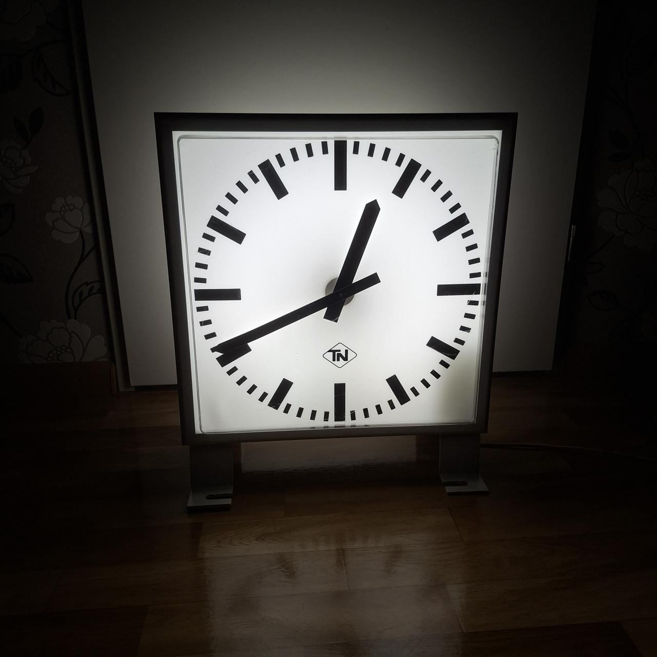 Stationsklok dubbelzijdig