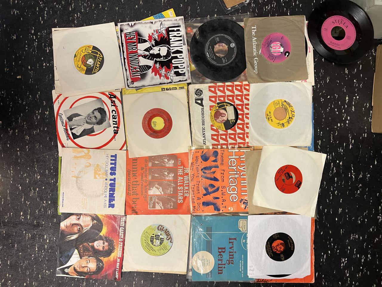 Veel singles voor maar €1,00 per stuk