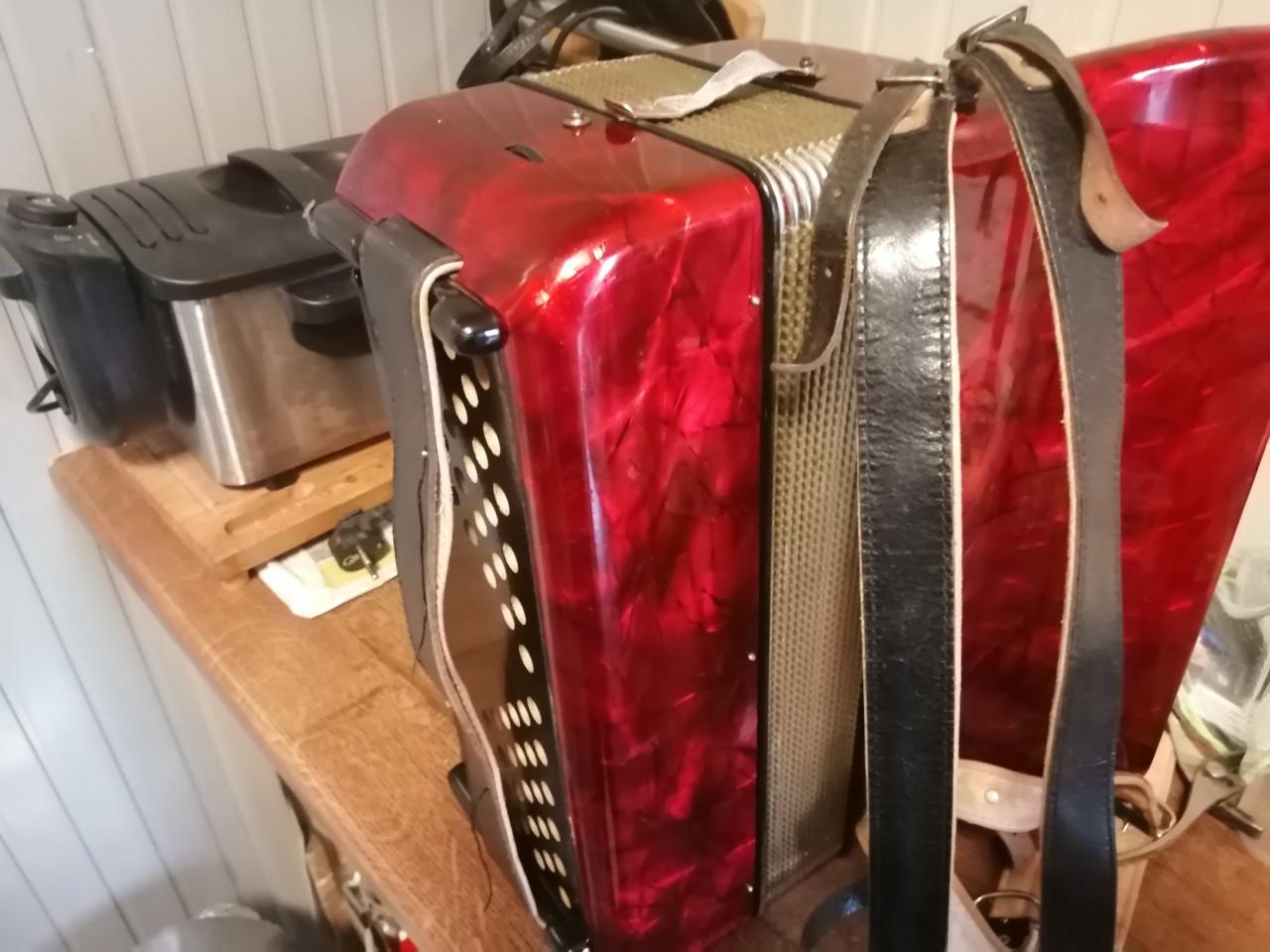 Hohner arrietta 72 bas