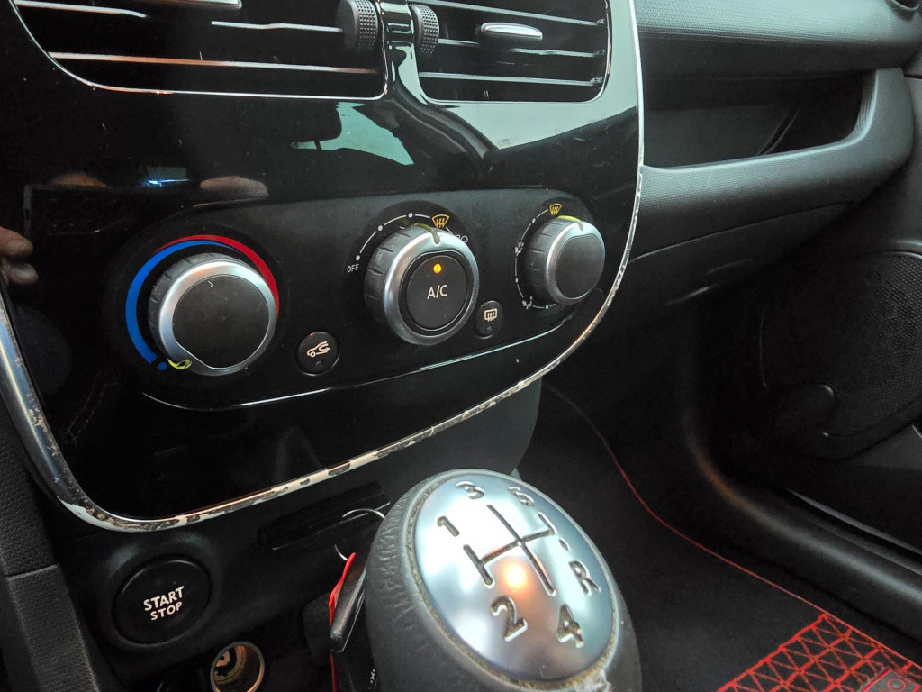 Renault Clio occasion 0.9 tce gt line unieke auto met cruisecontrol en blue