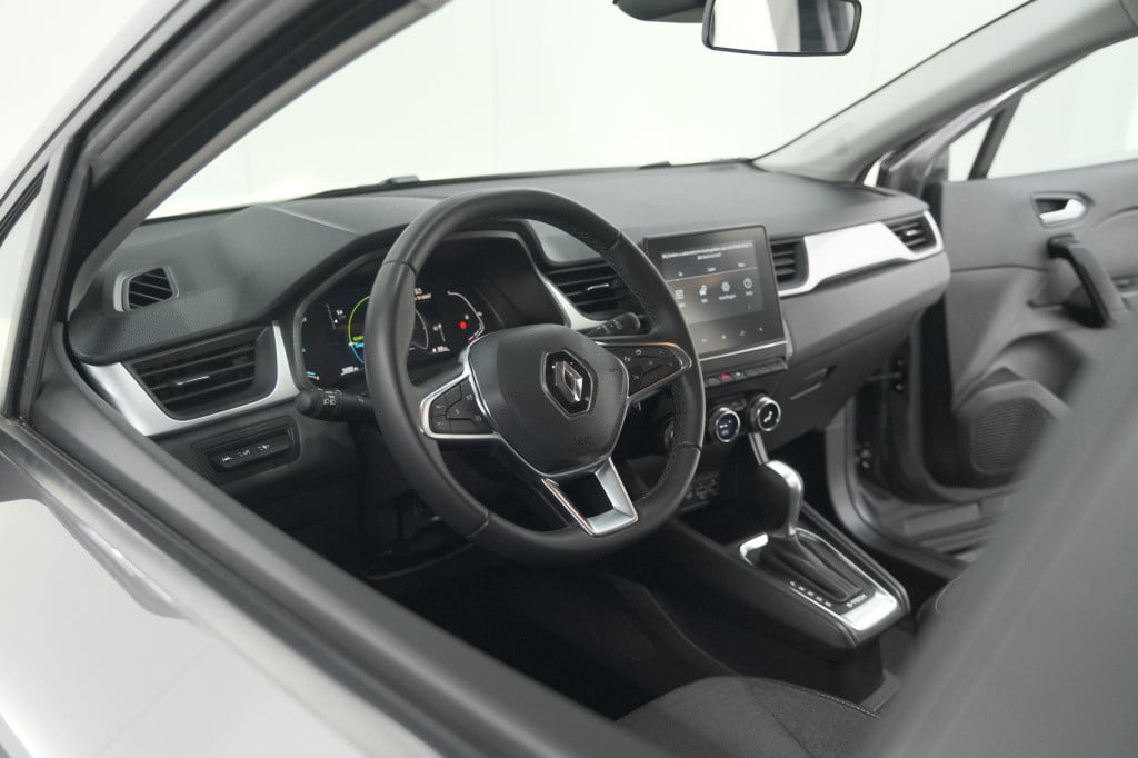 Renault Captur 1.6 e-tech full hybrid 145 techno | trekhaak | navigatie | p
